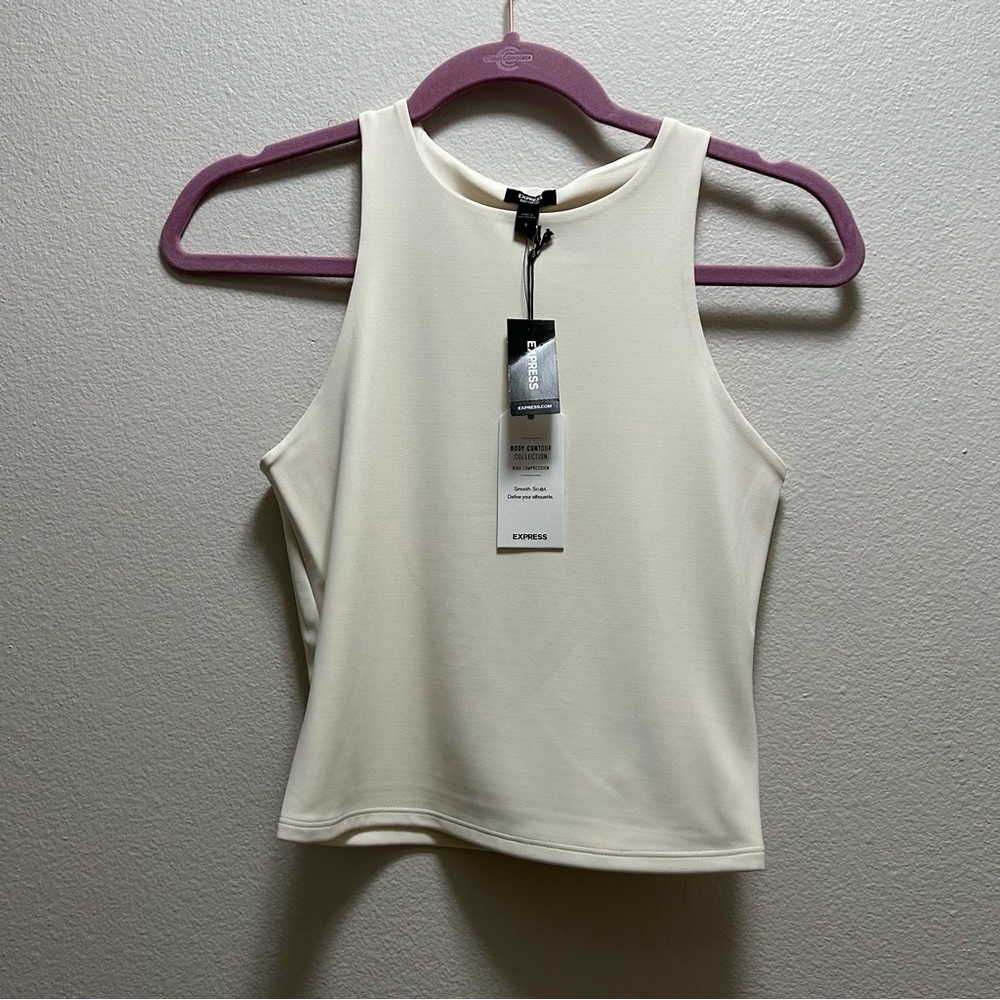 Body contour tank